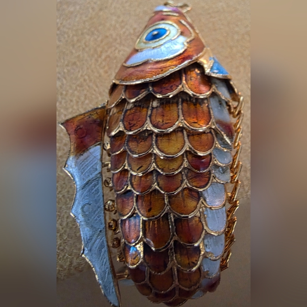 π£Vintage Enamel π§‘ Articulated Koi Fish Goldtone Chinese Charm Pendant π 3.5" - Picture 3 of 8